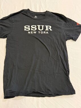 SSUR New York T-Shirt Men’s Medium Black Graphic Logo Streetwear Made in USA